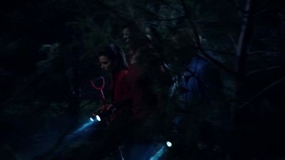 ANYONE WANNA GUESS
WHAT A CORPSE LOOKS LIKE - Desperate Housewives