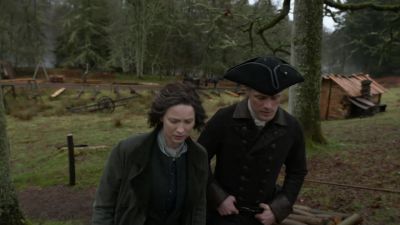 Anyone wants to say
anythin' to you, - Outlander