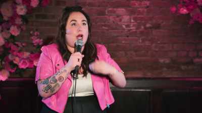 Anyone that works at Instagram, like,
if they tracked my phone behavior, - Liza Treyger: Night Owl
