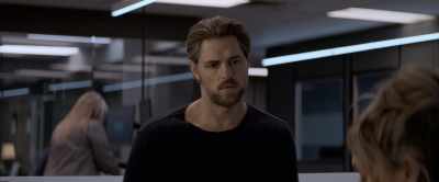 Anyone that you know
who might want to hurt her? - Brazen