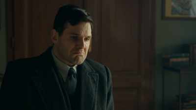 Anything else
in that last conversation? Think. - Maigret in Montmartre