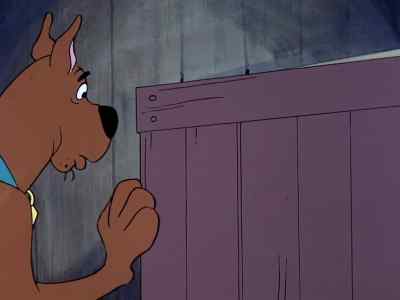 Anything in that old crate? - Scooby-Doo, Where Are You!
