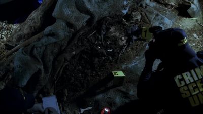 Anything off the body? - Cold Case