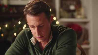 Anyway, it doesn't --
It doesn't make sense. - Adult Swim Yule Log 2: Branchin' Out