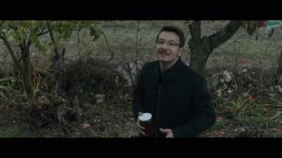 - Anyway, I'm Ahmet.
- Ibrahim. And Ömer, my son. - Noah Land