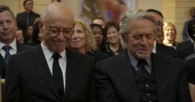 Anyway, I'm not
in his office five minutes, - The Kominsky Method