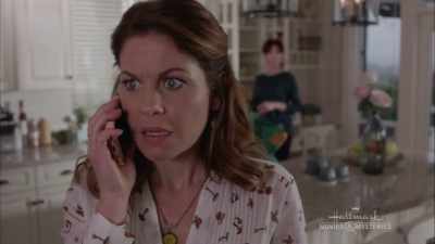 Apparently her fingerprints
were all over the lamp - Last Scene Alive: An Aurora Teagarden Mystery