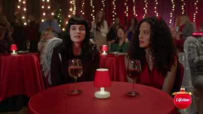 [applauding] - Under the Christmas Tree