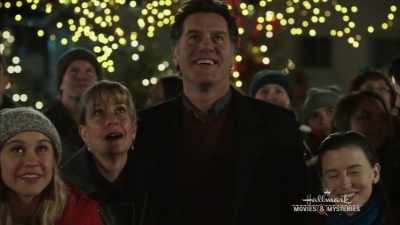 (applauding) - A Song for Christmas