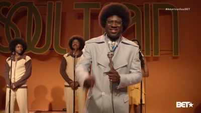 (applause, cheering) - American Soul