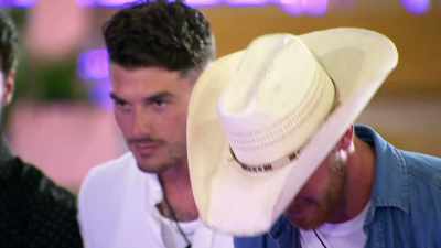 [APPLAUSE]
>> OKAY. - Love Island