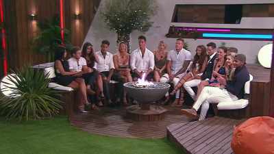 (APPLAUSE) - Love Island