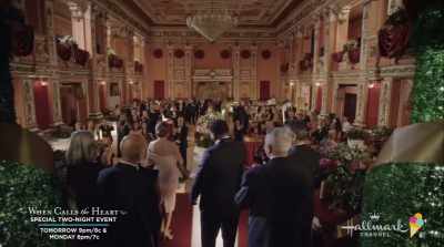 [applause] - Paris, Wine & Romance