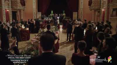 [applause] - Paris, Wine & Romance