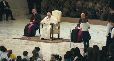 (Applause) - Pope Francis: A Man of His Word