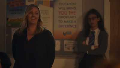 APPLAUSE - Ackley Bridge
