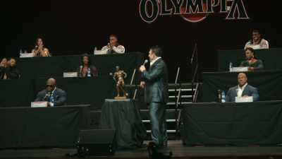 (APPLAUSE) - Breaking Olympia: The Phil Heath Story