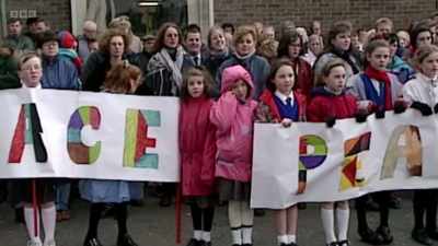 [APPLAUSE] - Once Upon a Time in Northern Ireland