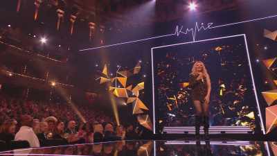 APPLAUSE - An Audience With Kylie