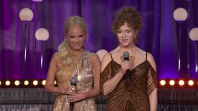 [ Applause ] - Carol Burnett: 90 Years of Laughter + Love