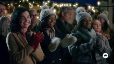 [applause] - A Christmas Treasure