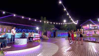 [APPLAUSE]
>> WELL, THIS IS IT. - Love Island