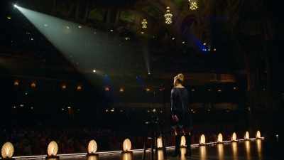 [applause, whooping] - Amy Schumer: Growing