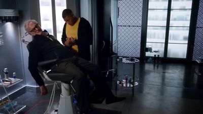 [approaching footsteps] - DC's Legends of Tomorrow