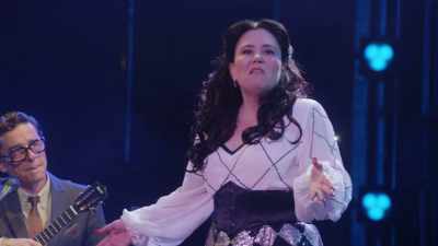 Ar fi fost ceva de genul: - Alex Borstein: Corsets & Clown Suits