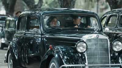 Aracy: We can't arrive at
work together, darling. - Passport to Freedom