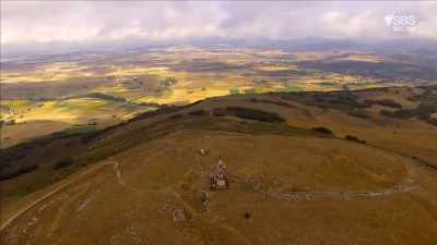 Archaeologists now had
the opportunity to investigate - Curse of the Ancients with Alice Roberts