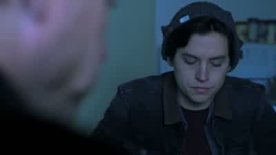 ARCHIE: Ronnie, wait up. - Riverdale
