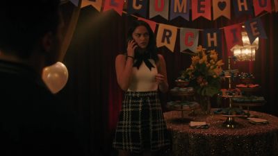 - Archie?
- Veronica. - Riverdale
