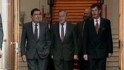 [ARCHIVE]: While the SDLP leader John
Hume has been seriously embarrassed, - Once Upon a Time in Northern Ireland
