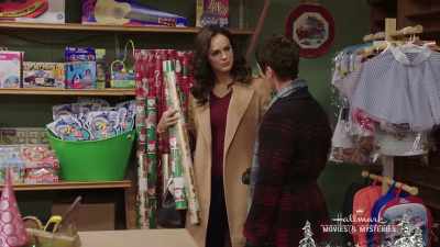 - Are you all right?
- Mm. I am fine. - Last Vermont Christmas