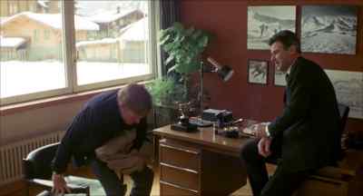 - Are you alone in Zurich?
- Yeah. - Downhill Racer