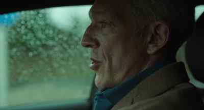 - Are you alone?
- Yeah. At the hotel. - Damaged