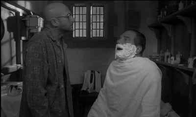 Are - Are you sure you won't
let me use my electric razor? - Cul de sac