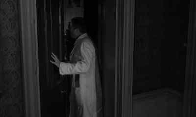 Are you asleep? - Seance on a Wet Afternoon