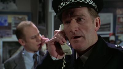 Are you attempting to bribe an officer - The Man Who Knew Too Little