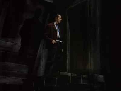 - Are you comin' out, or am I comin' in?
- [Gunshot] - The Return of Frank James