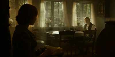 - Are you coming to bed?
- When I've read the paper. - A Fortunate Man