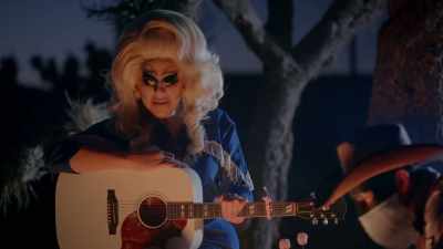 Are you coming onto me?
I'm scared here. Are we on DMT? - Trixie Motel