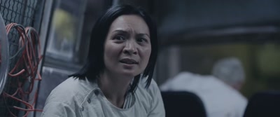 - Are they coming after us?
- Mom, we're okay now. - The Deal