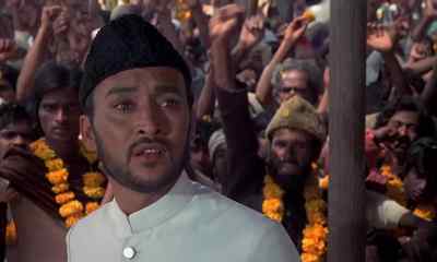 Are you coming with me? - A Passage to India