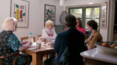 - Are you curious how Ashleigh's
found it so far, the sex work? - Louis Theroux: Selling Sex