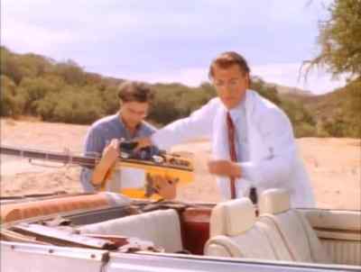 Are you Dr. Lindstrom?
- Yes. - Attack of the 60 Foot Centerfold