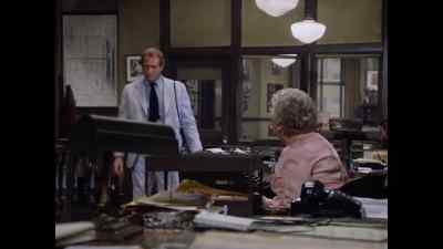 - Are you fired?
- I think I quit. I think I just quit. - Kolchak: The Night Stalker