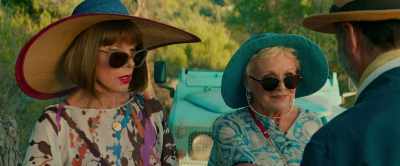 - Are flamingos wise?
- Let the man speak. - Mamma Mia! Here We Go Again