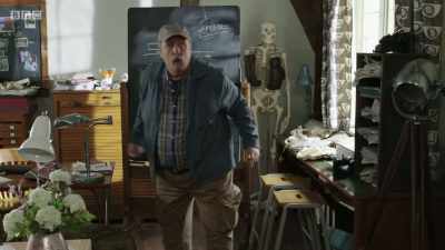 Are you Frank Hathaway?
Are you American? - Shakespeare & Hathaway - Private Investigators